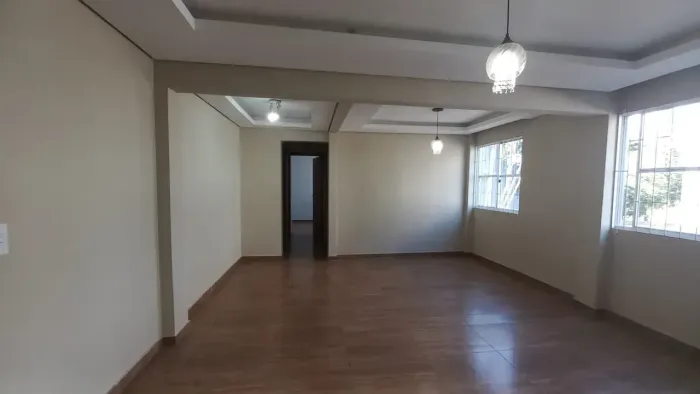Imóvel para aluguel possui 61 metros quadrados com 2 quartos em Coqueiros - Florianópolis 