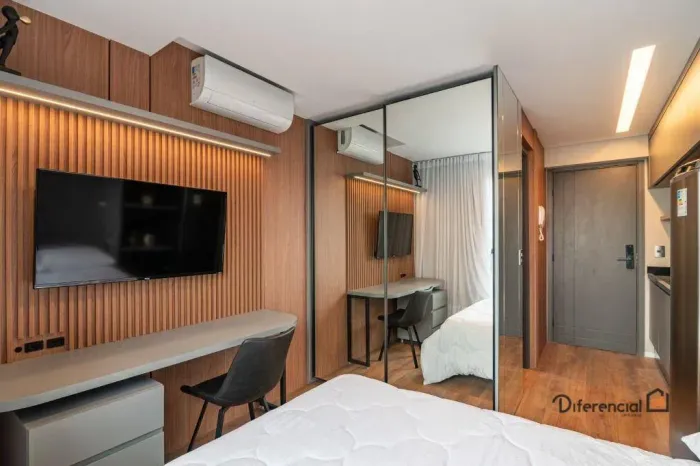 Studio com 1 dormitório para alugar, 19 m² por R$ 3.376,66/mês - Água Verde - Curitiba/PR