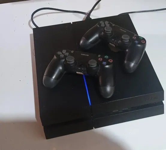 $ 1200  pra vender    aceito troca iPhone pro Max  PS 4 2 jogos 2 controle 