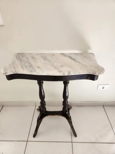 Mesa de pedestal