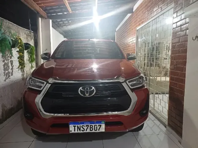 Toyota Hilux CD SRV 4X4 2.8 TDI Diesel Aut. 2025
