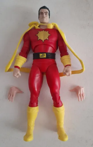 Shazam Comic Book Platinum Edition Mcfarlane Toys DC