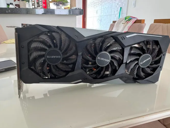 Placa Rx 5600 XT usada