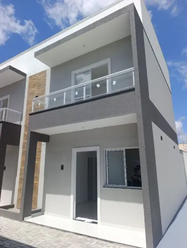 Casa Duplex em Condomínio Pacatuba