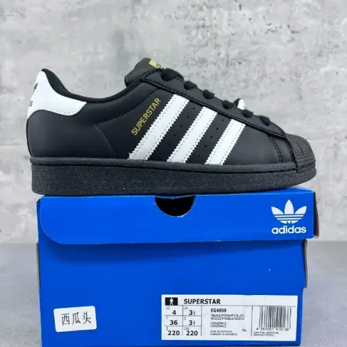 Adidas Superstar