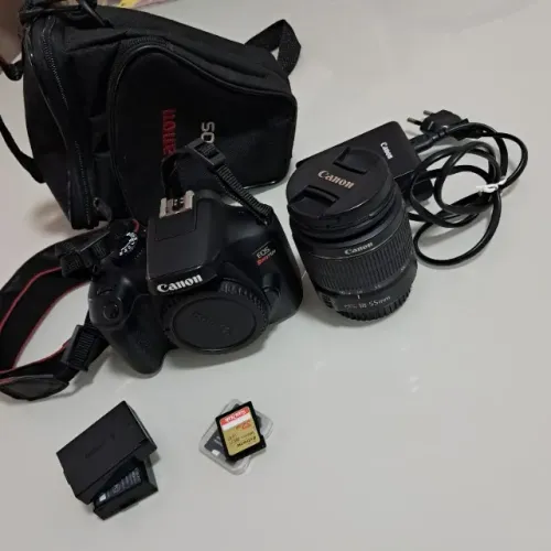 Canon T100 + Lente 18-55mm + Bolsa e Bateria Extra (Na Caixa - Estado de Nova)