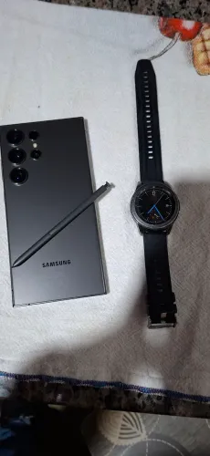 Samsung Galaxy s24 ultra ? 256GB titanium black + Galaxy Watch ?