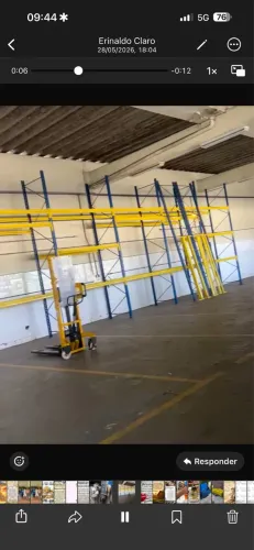 VENDE-SE PORTA-PALETES 