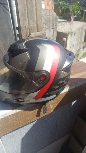 Capacete em bom estado 