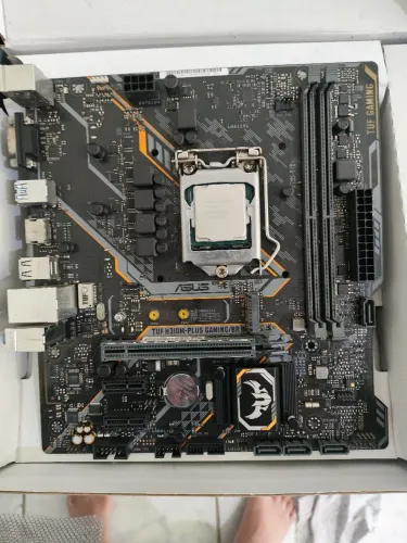 Kit com processador i5 9400 e placa mãe 