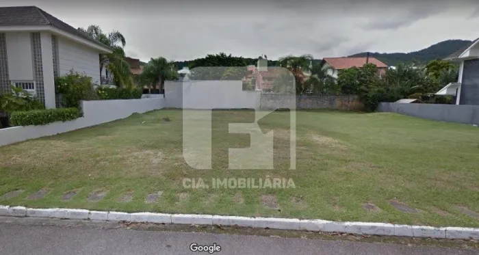 Lote plano à venda no Saulo Ramos