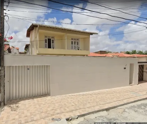 Casa na Cidade dos Funcionários | 4 Quartos