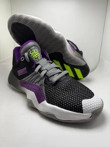 Tenis D.O.N issue 1