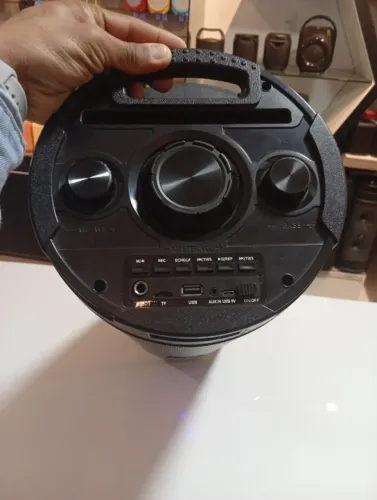 CAIXA DE SOM PORTÁTIL - Bluetooth, Rádio FM, Entrada MIC, Bateria Longa Duração 1000W NOVA