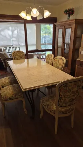 Mesa em mármore Travertino