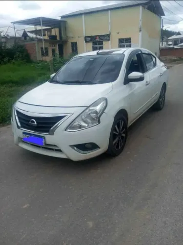 Nissan Versa Unique 1.6 16V Flexstart 4P Aut. 2018