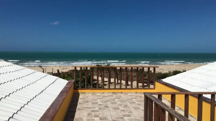 Casa na praia de Canoa Quebrada  valor  1,000 até 16 pessoas 