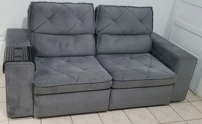 Sofá Retrátil e Reclinável Novo (Entrego)