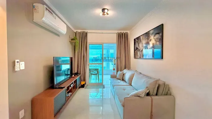 Apartamento à venda com vista mar em Praia Grande, 2 dormitórios sendo 1 suíte