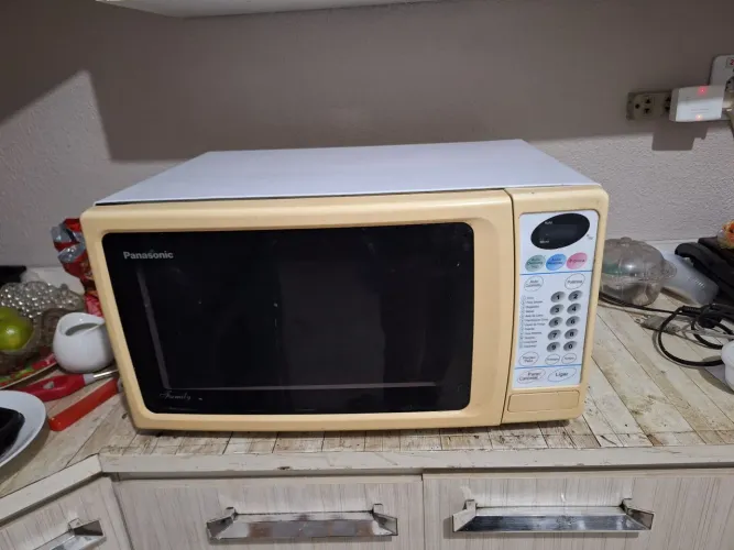 Micro-ondas Panasonic 30 Litros 