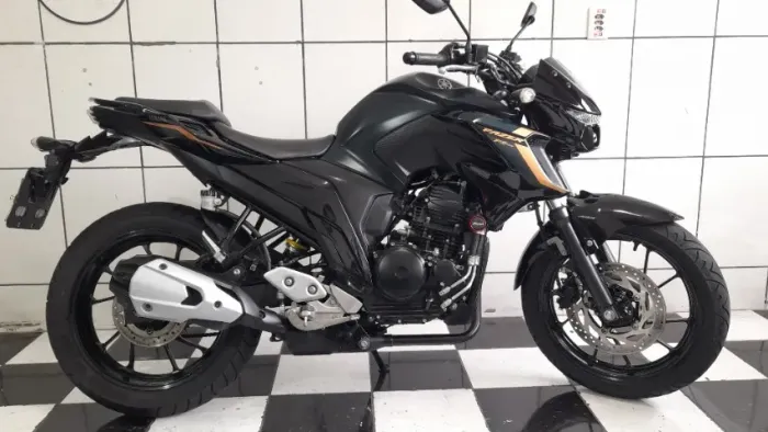 Yamaha FZ25 Fazer 250 (km15.839) Única Dona