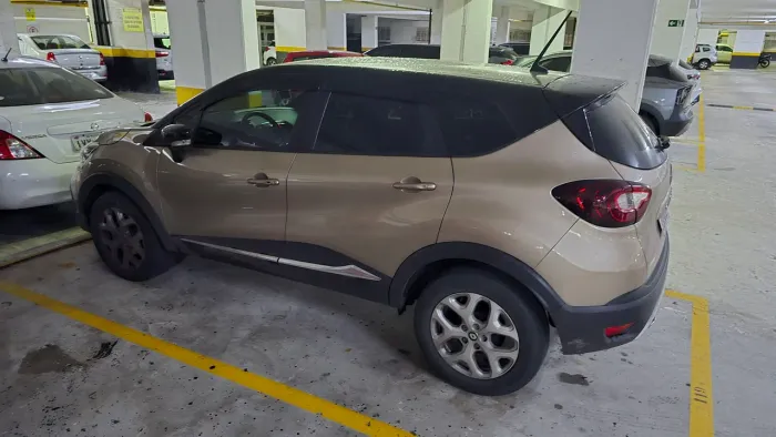 Renault Captur Zen 1.3 TB 16V Flex 5P AUT 2022