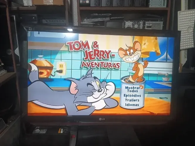 Vendo tv LG funcionando modelo 42LD460  42 polegadas sem base sem controle por 400 reais v