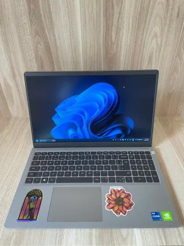 Notebook Dell i7 12ª Ger. | 16GB RAM | Geforce MX550 | Estado de Novo + Brindes