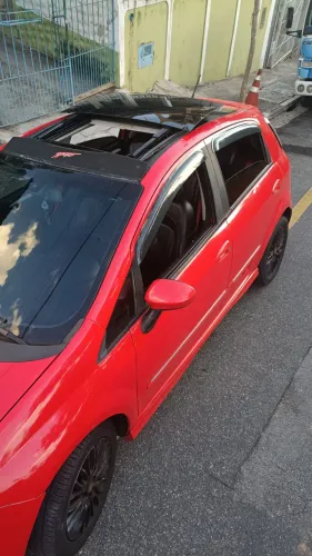 Fiat Punto Sporting 1.8 Flex 8v/16v 5P 2013