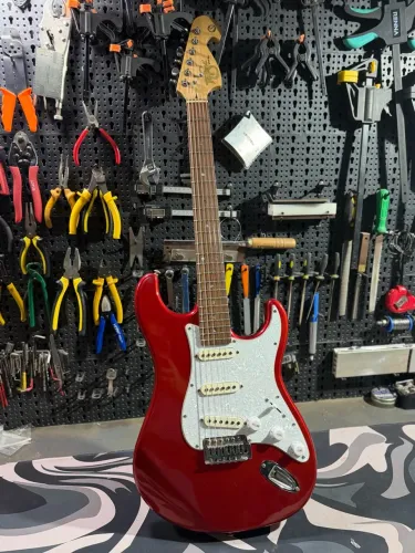 Guitarra Tagima 735 especial 