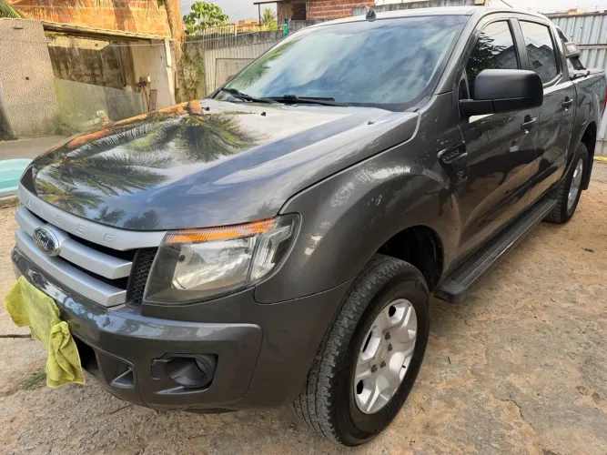 Ford Ranger XLS 2.5 16V 4X2 CD Flex 2015