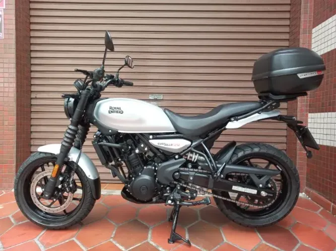 Royal Enfield Guerrilla 450 Mid 2026