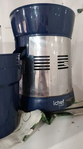 Espremedor de limão e de laranja 