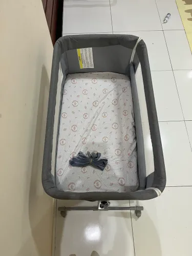 Carrinho, bebê conforto e berço portátil