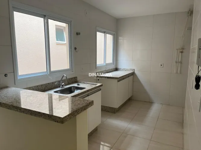 Apartamento em excelente localização possuindo 2 quartos.
