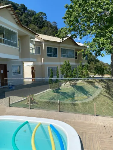 Vendo 4 chales+área de lazer