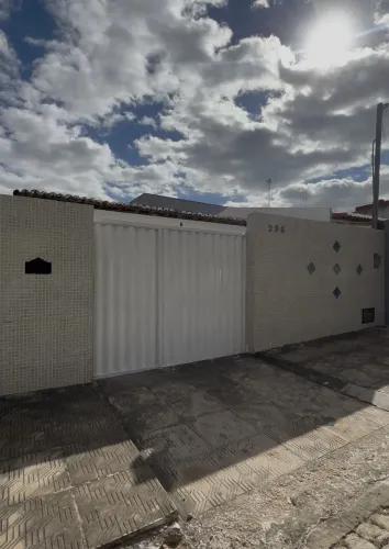 Casa com dois quartos sendo uma suíte em Santa Cruz/RN no Bairro do Maracujá