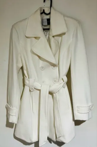 Sobretudo feminino off white tam 46 Marfinno