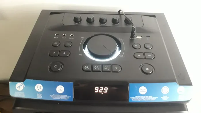 Vendo torre de som Philips Tax 5509 2400watts(semi nova)