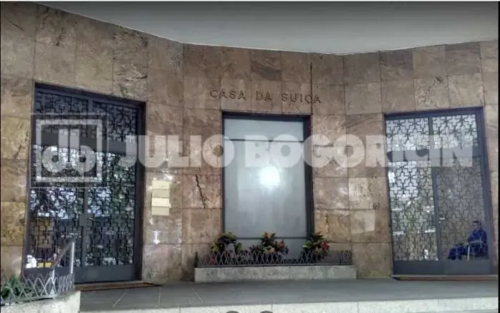 CÂNDIDO MENDES PRIMEIRA QUADRA AO LADO DA CASA SUIÇA PRONTÍSSIMO MORAR