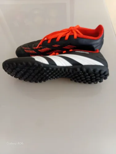 Chuteira ADIDAS Predator Tam 39
