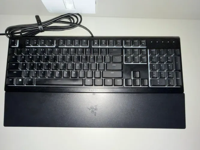 Teclado Gamer Razer Ornata V3 X, Chroma RGB, US, Preto