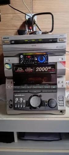 Vendo um som Sony 2000w de potência parou de repente 