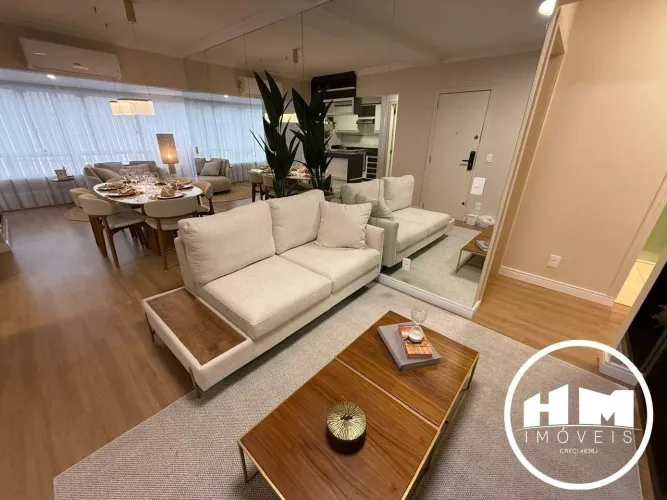 Apartamento Mobiliado com Área de Lazer com Piscina Privativa no Centro de Balneário Cambo