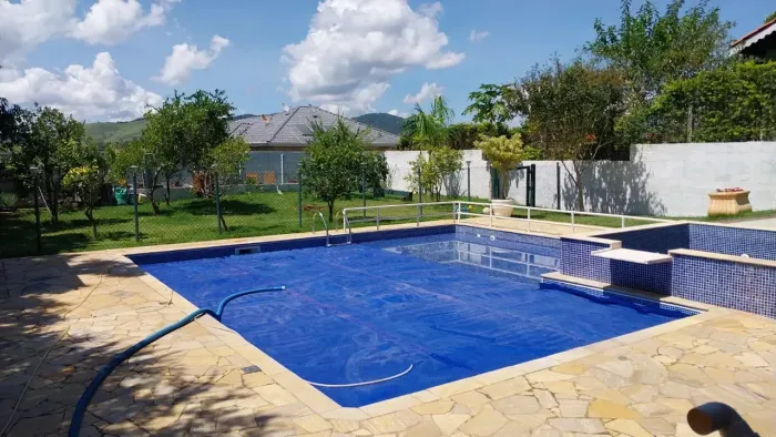 Casa 5 Suítes em Condomínio na Cidade de Piracaia