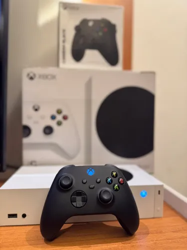 Xbox Series S de 512 GB - Com Caixa e Base de Resfriamento