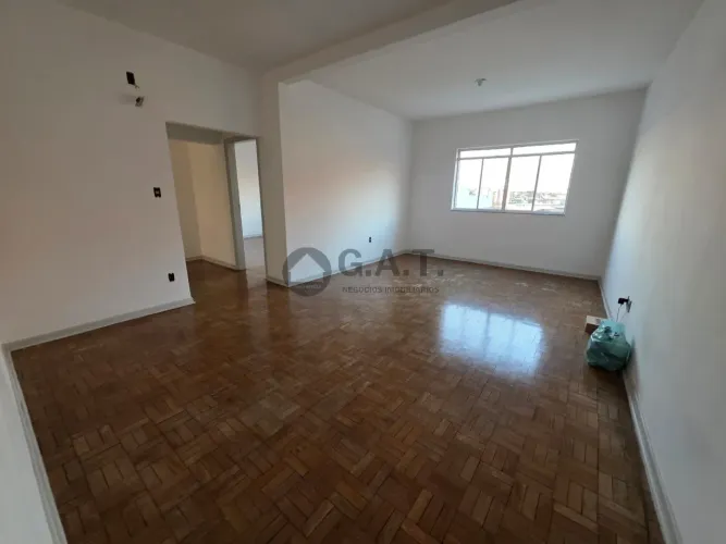 Apartamento para locação de 2 quartos no Centro de Sorocaba-SP, com 100m² e 2 salas - Impe