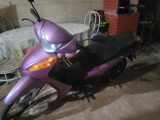 Honda Biz 100 Roxa
