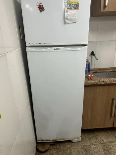 Vende-se geladeira 127w