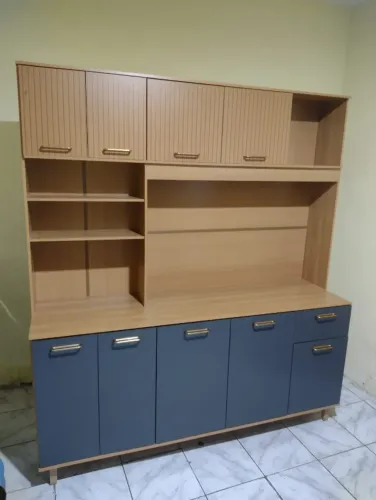 Lindo Armario de Pé Kit Nuria 